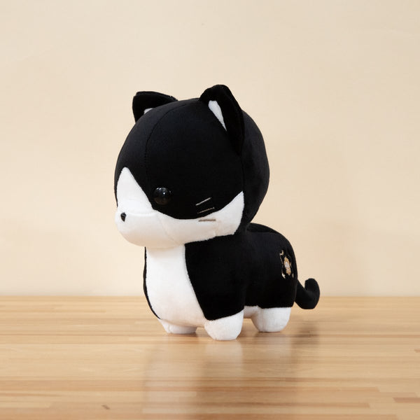 TUXI THE TUXEDO CAT