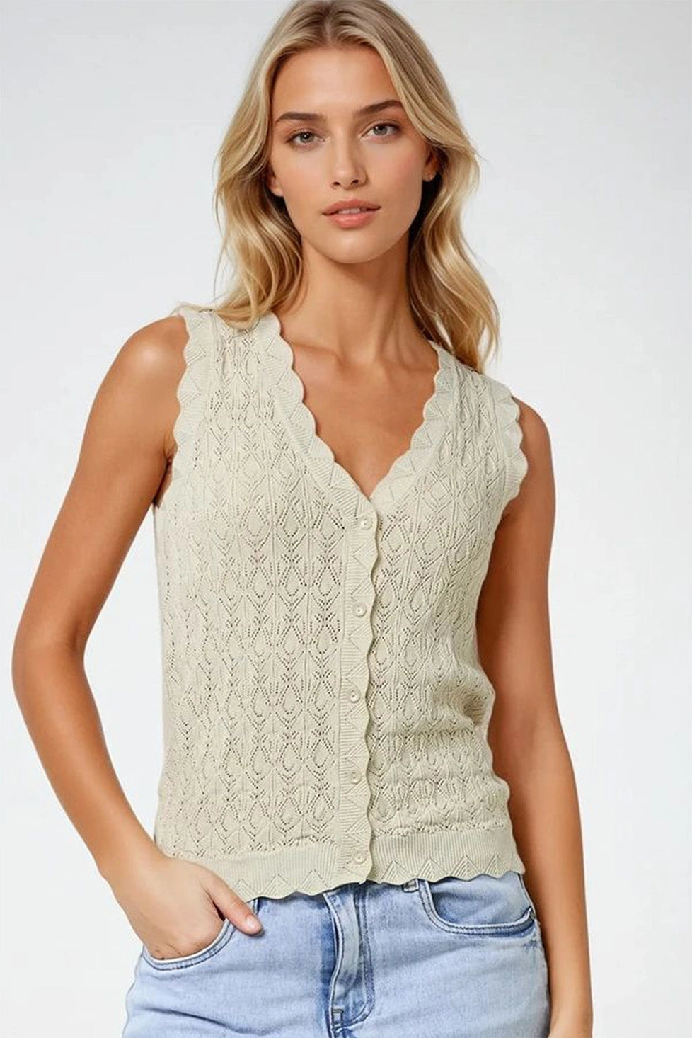 Scalloped Edge Knitted Vest