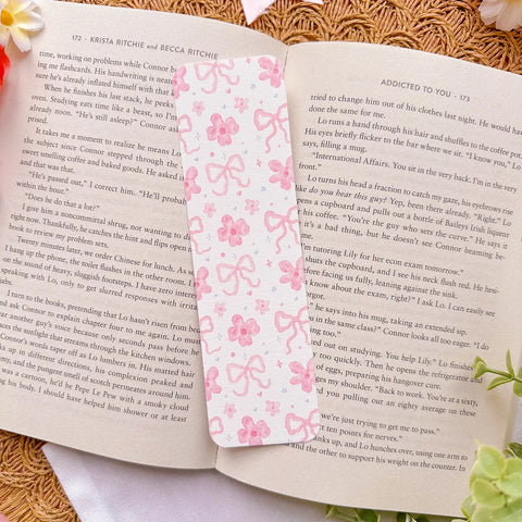 Watercolour Bows & Florals Linen Bookmark