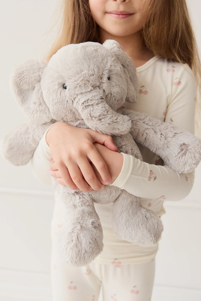 Olive the Elephant - Snuggle Bunnies