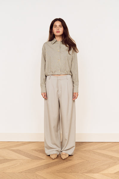 Mid Rise Tailored Suit Pant in Grey