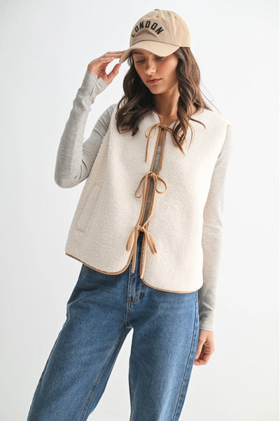 Contrast Fleece Vest