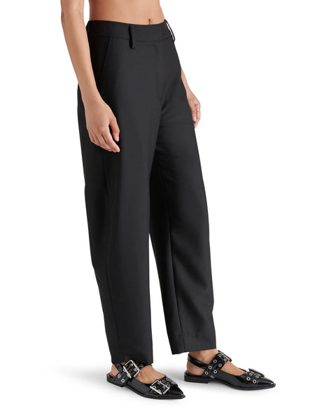 Junia Pant