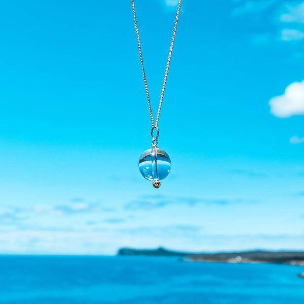 CLEAR DROPLET NECKLACE